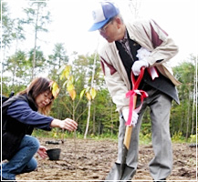 植樹祭の様子の写真